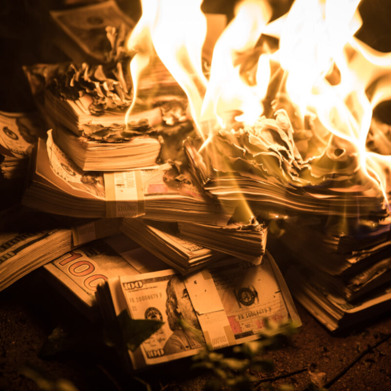 Pile,Of,Money,On,Fire